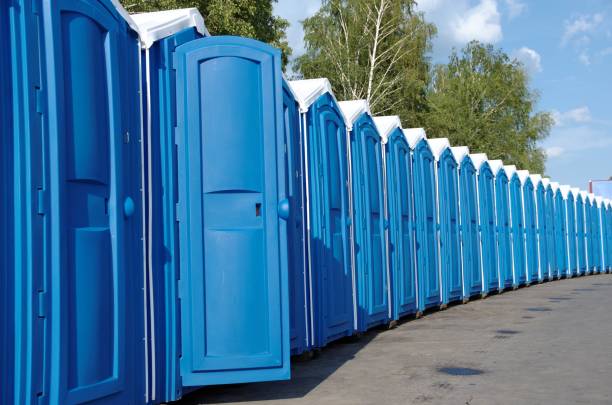 Best Porta potty delivery and setup  in Louisburg, NC